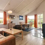 4 Star In Friedrichkoog Friedrichskoog