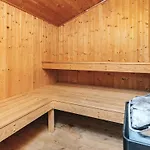 4 Star In Friedrichkoog *