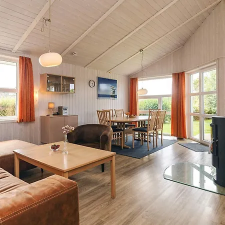 4 Star In Friedrichkoog Friedrichskoog-Spitz