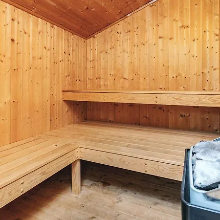 4 Star In Friedrichkoog *